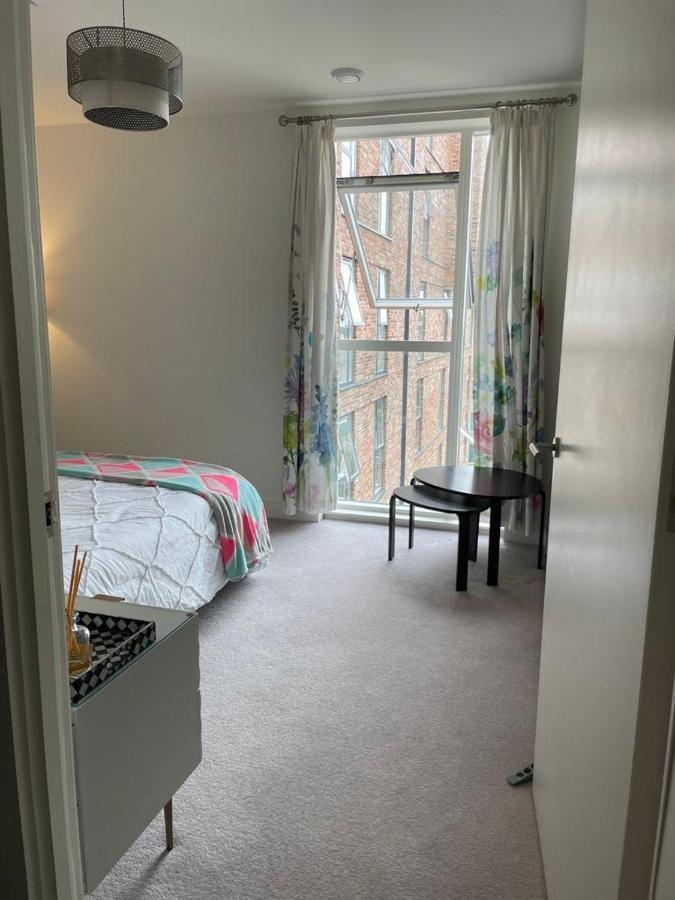 런던 Echo Court B&B 외부 사진